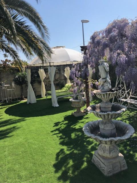 Charmant Studio A Uchaud מראה חיצוני תמונה