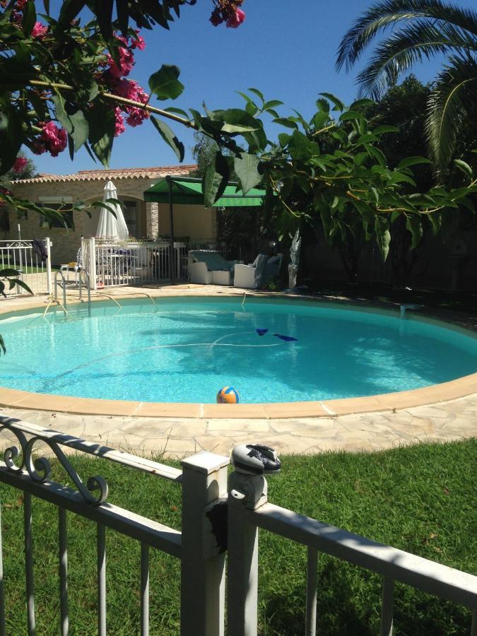 Charmant Studio A Uchaud מראה חיצוני תמונה