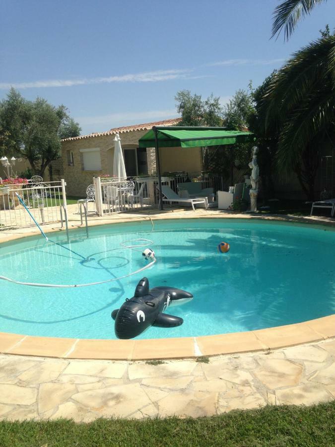 Charmant Studio A Uchaud מראה חיצוני תמונה