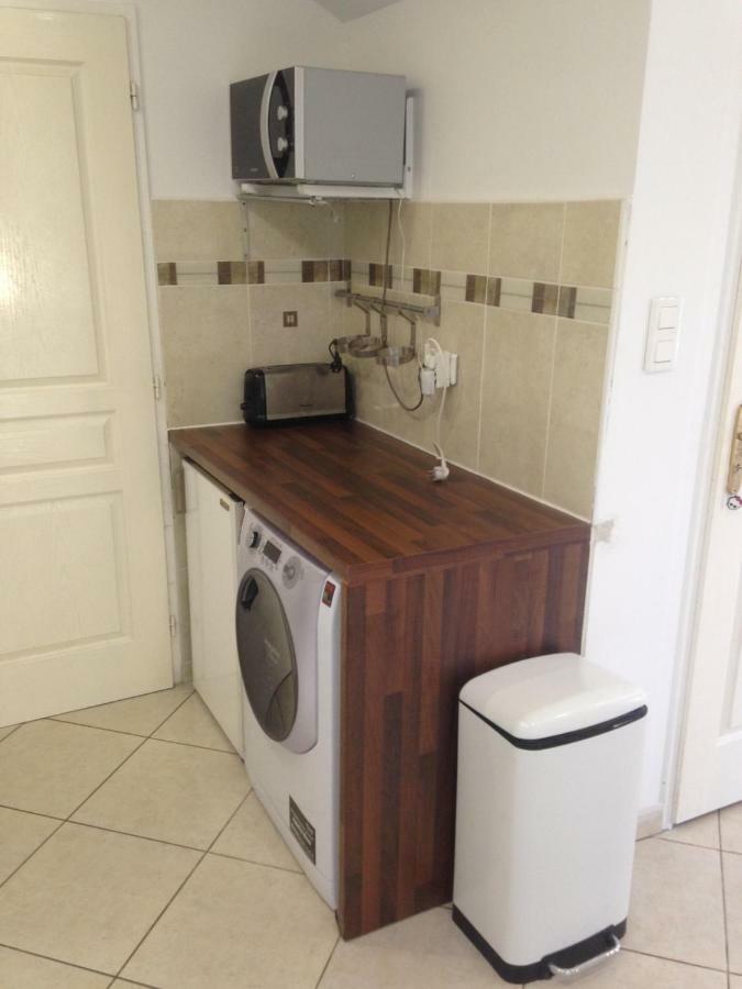 Charmant Studio A Uchaud מראה חיצוני תמונה
