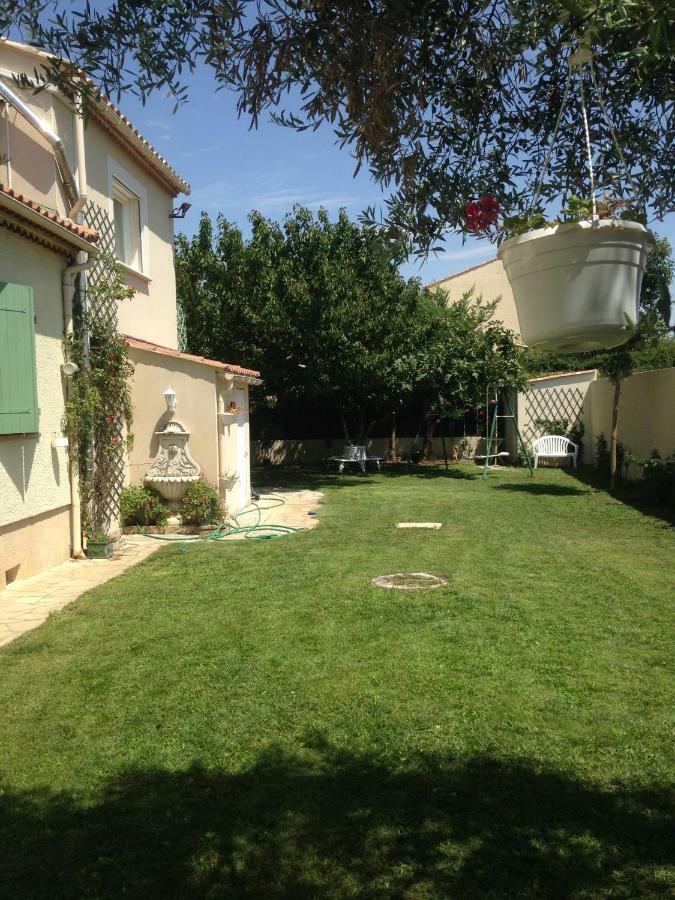 Charmant Studio A Uchaud מראה חיצוני תמונה