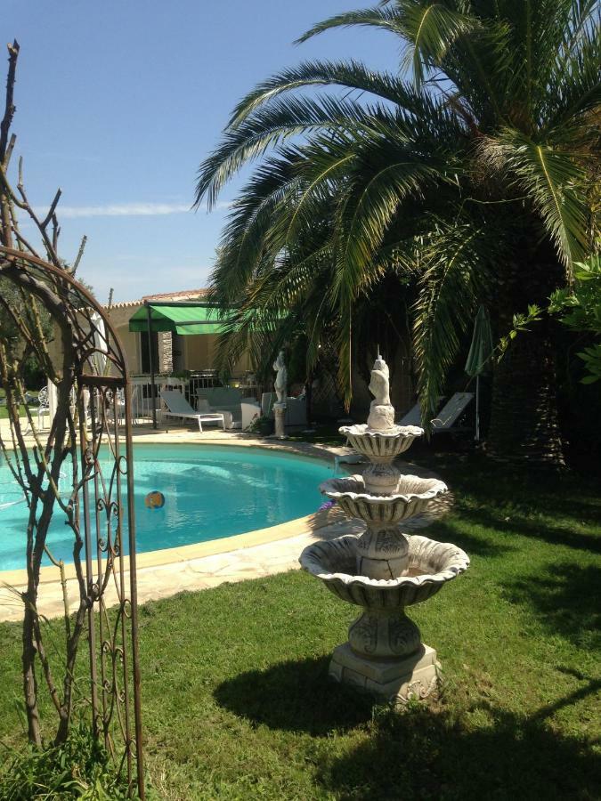 Charmant Studio A Uchaud מראה חיצוני תמונה